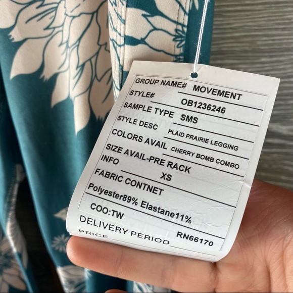 RARE Free People Power Up leggings NWT - Picture 6 of 11